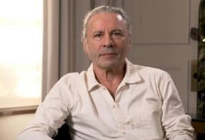 Bruce Dickinson de Iron Maiden dit qu’il reprendra le travail sur son nouvel album solo au printemps
