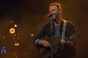 Regardez Coldplay rendre hommage à Pearl Jam avec une reprise lors d’un concert à Seattle