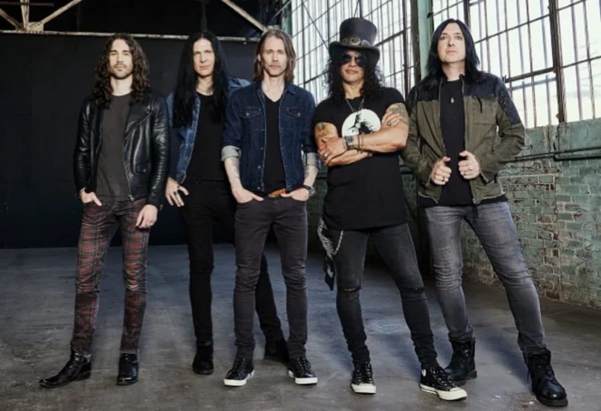 Myles Kennedy affirme que la majorité du nouvel album de Slash a été enregistrée “en 5 jours environ”