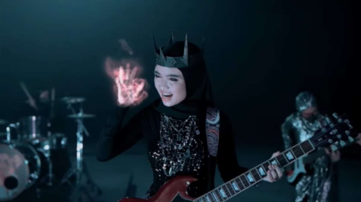 Voice Of Baceprot : La formation Metal d&rsquo;Indonésie, 100% féminine et 100% engagée !