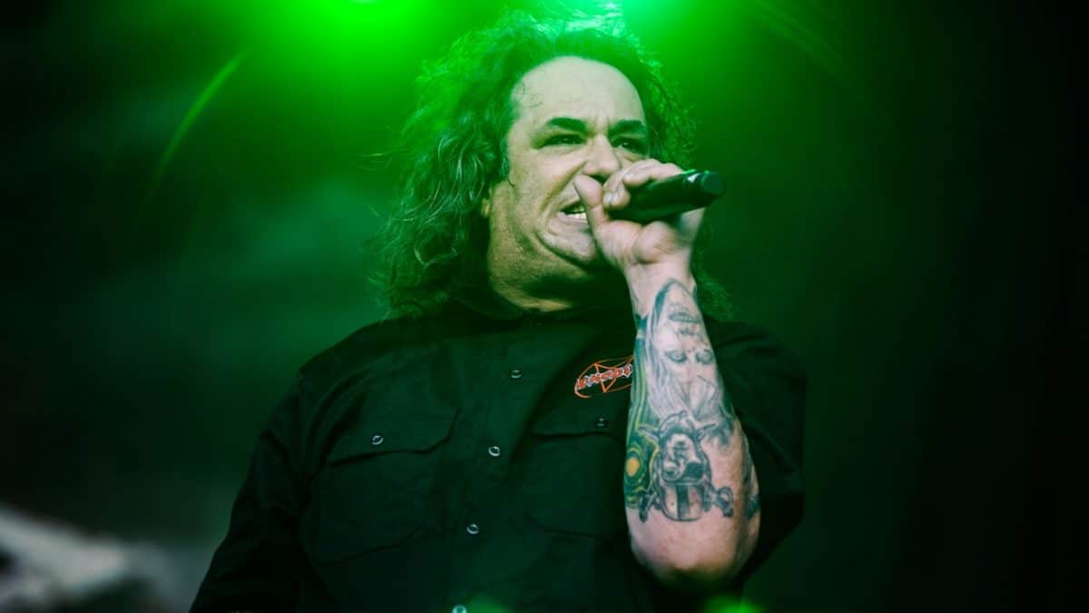 “Je n’ai pas quitté le groupe, j’ai été renvoyé !” : Steve “Zetro” Souza affirme qu’Exodus l’a viré