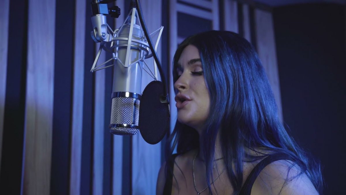 Regardez Courtney LaPlante de Spiritbox chanter Circle With Me en une seule prise