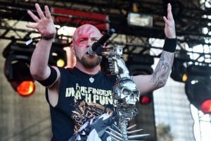 Ivan Moody de Five Finger Death Punch partage un extrait du prochain album du groupe