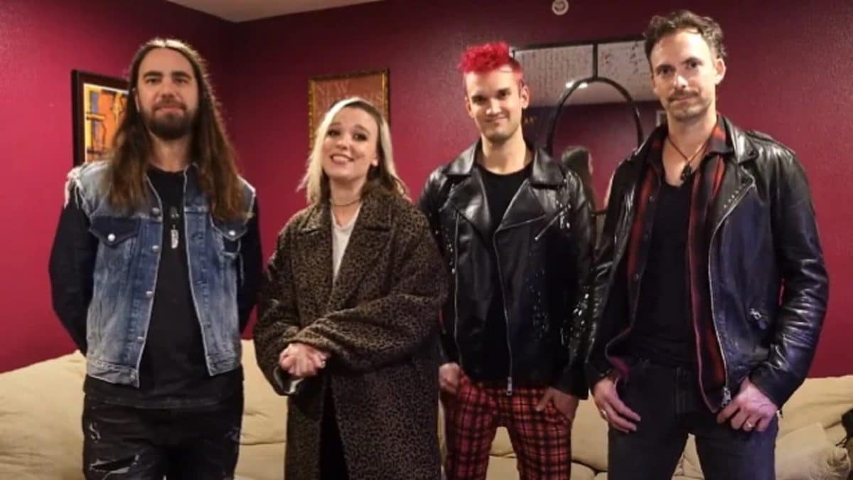 Lzzy Hale dit que le nouvel album de Halestorm « est une tuerie » : « C&rsquo;est super intense »