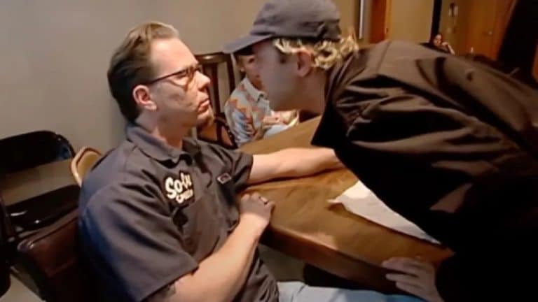 La fameuse confrontation de Lars Ulrich avec James Hetfield pendant les sessions de St. Anger était “effrayante mais nécessaire”, selon Phil Towle