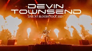 Regardez le concert complet de Devin Townsend au Bloodstock 2021 !