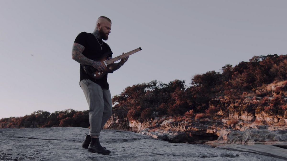 Lee McKinney de Born Of Osiris fait le point sur son état de santé : “J’ai pu retourner dans mon studio cette semaine pour continuer à écrire le nouvel album du groupe !”