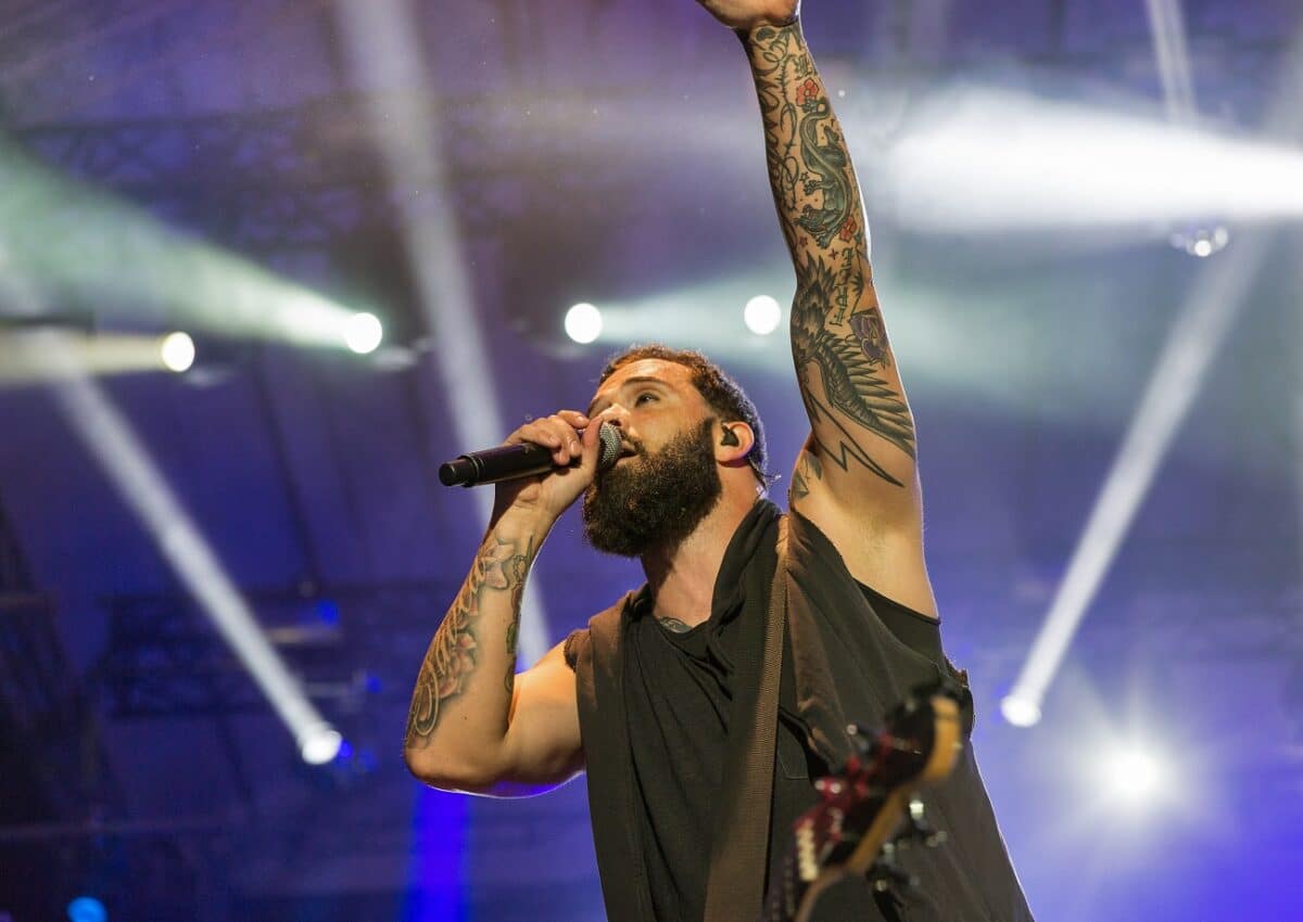 John Cooper de Skillet : « La politique de la peur à laquelle nous sommes exposés est bien plus alarmante et mortelle que la pandémie elle-même »