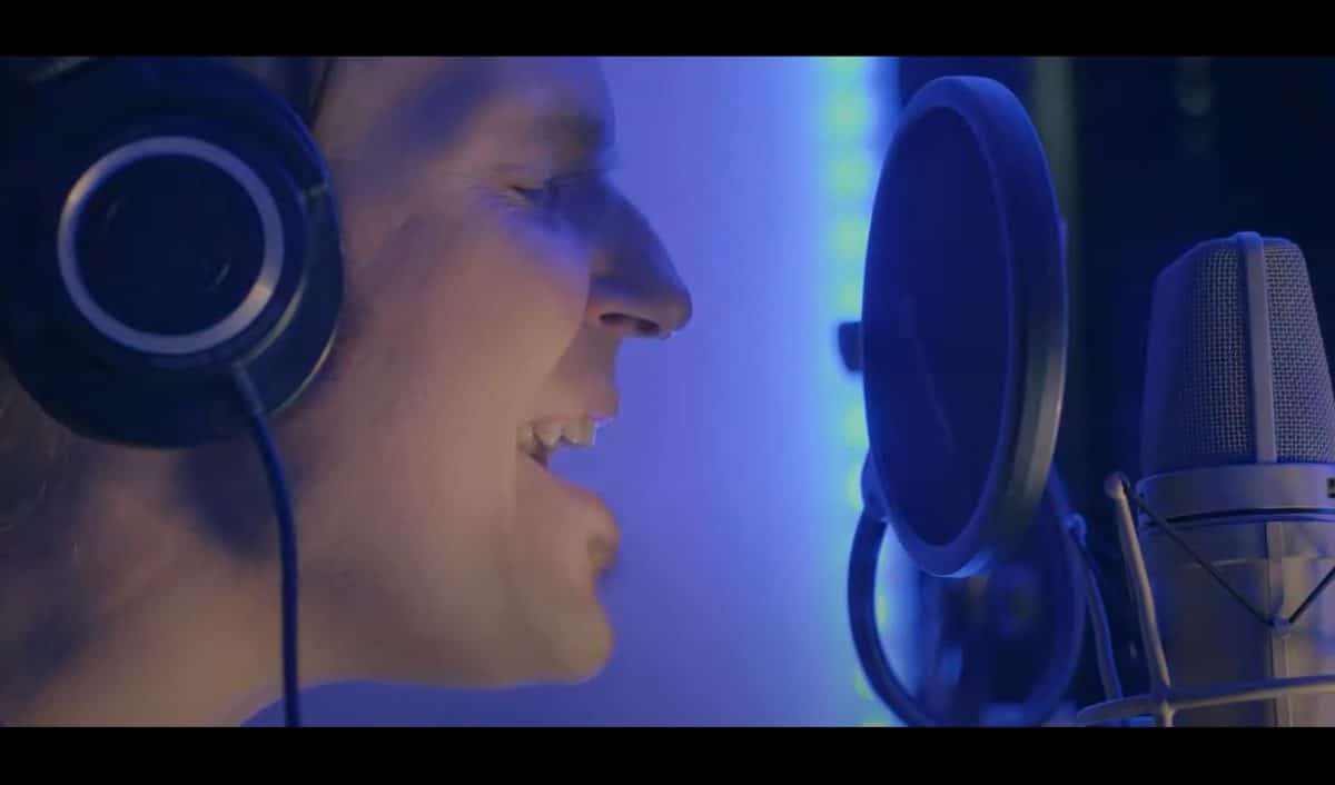 Regardez Alexi Laiho (COB/Bodom After Midnight) enregistrer des prises vocales quelques semaines avant sa mort
