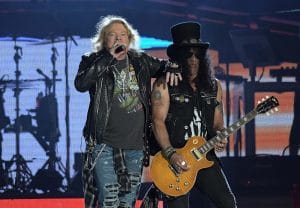 Slash parle de ses retrouvailles avec Axl Rose : “Il me manquait”