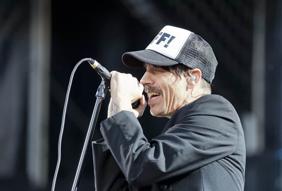 Anthony Kiedis (Red Hot Chili Peppers) repéré avec un survêtement Cradle of Filth à plus de 2 000 euros