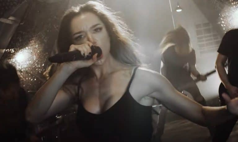 Lauren Hart de Once Human : “Certaines personnes ont du mal à croire qu’une femme puisse growler aussi bas”