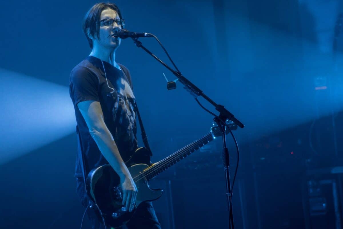 Steven Wilson révèle le titre de son prochain album solo, qu&rsquo;il qualifie d' »épique et intransigeant »