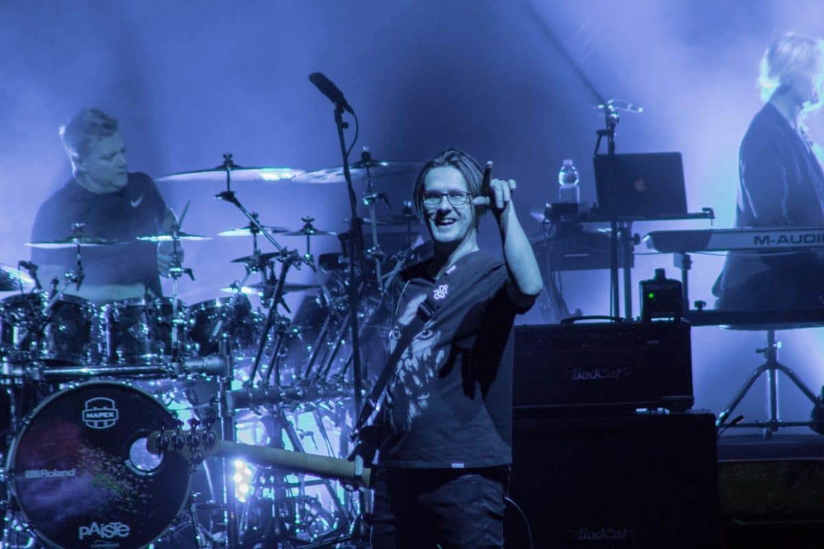 “Je ne suis même pas sûr que j’apprécierais l’attention et le bagage qu’un grand succès pourrait apporter” ; Steven Wilson se penche sur ses désirs de jeunesse