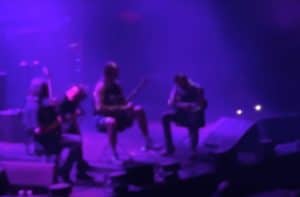 Regardez Tool jouer Culling Voices en direct pour la première fois (avec Danny Carey à la guitare)