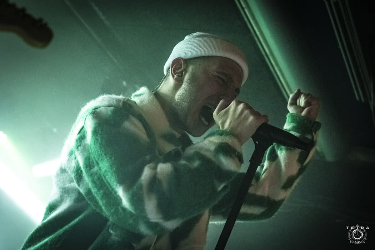 Le groupe de metalcore français Resolve sort une vidéo pour son nouveau single, Move To Trash