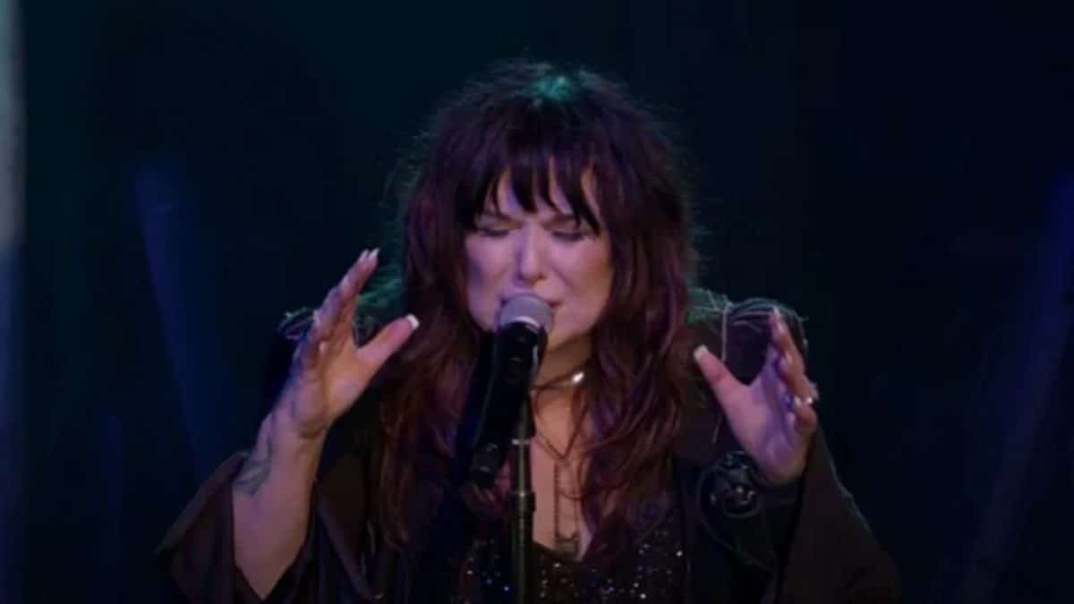 Ann Wilson, de Heart, se fait soigner pour un cancer ; la tournée Royal Flush est reportée