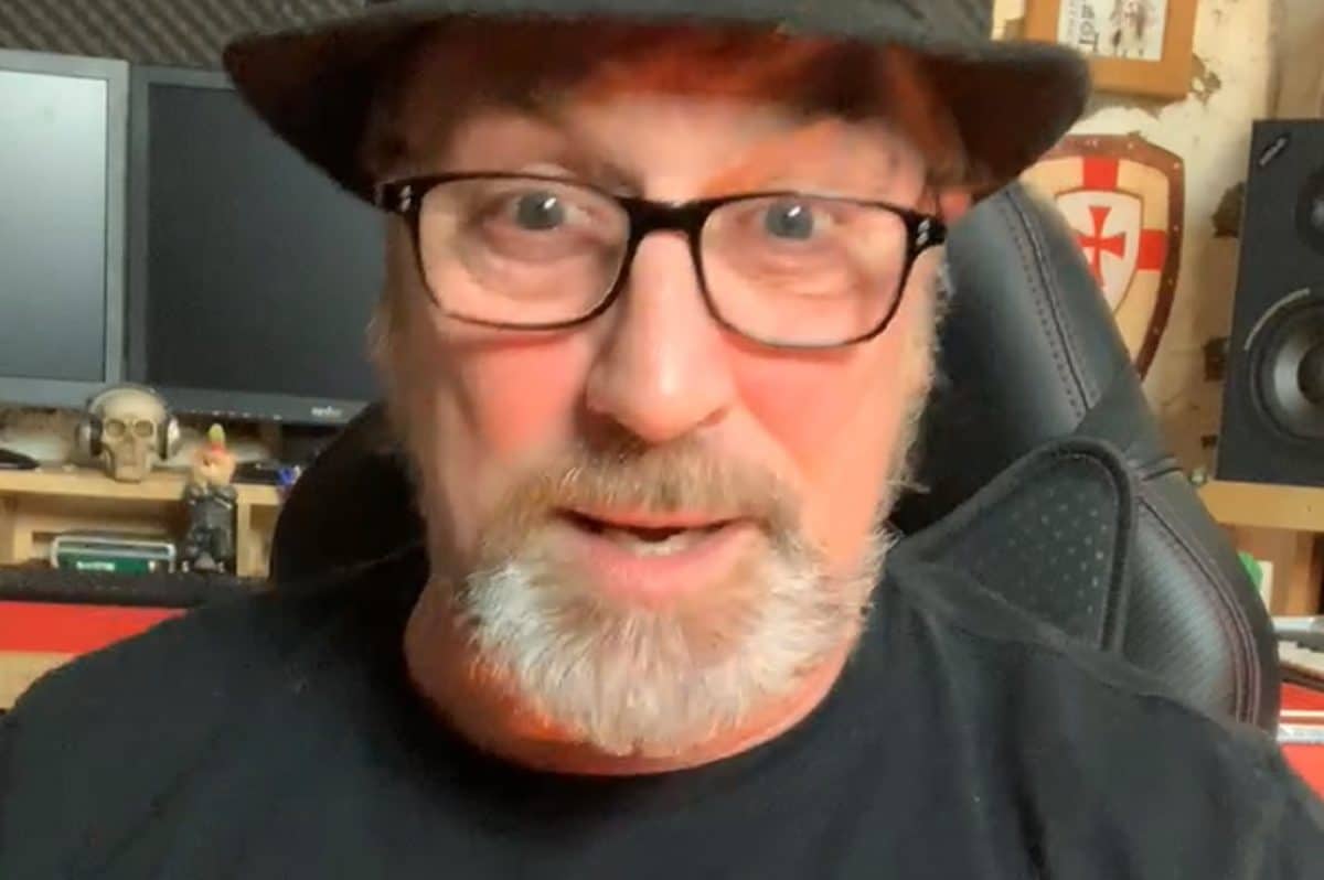 Le guitariste original de Venom souhaite que la “formation classique” du groupe se réunisse pour célébrer le 40e anniversaire de l’album Black Metal