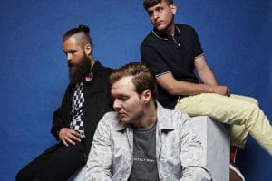 Too Close To Touch sort un single émouvant, Novocaine, avec Noah Sebastian de Bad Omens