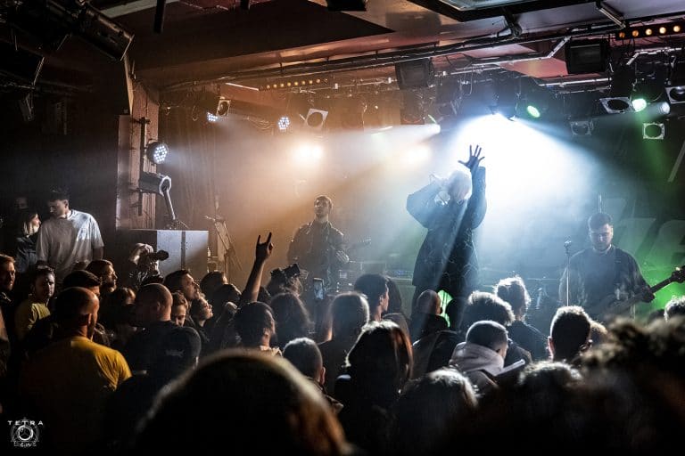 Ashen : une vidéo puissante du Hellfest 2025 pour accompagner l’arrivée de Chimera