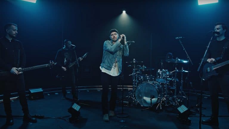 Architects sort un nouveau single surprise accompagné d’un clip vidéo, When We Were Young