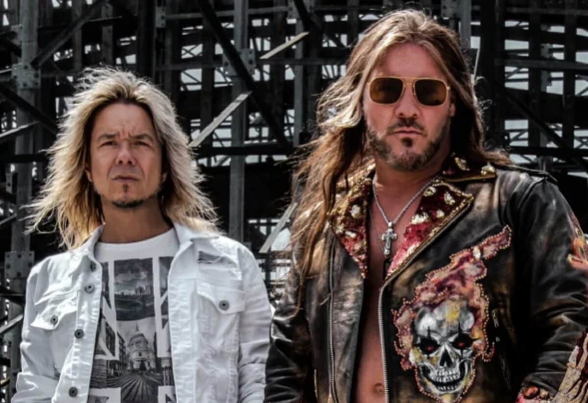 Chris Jericho de Fozzy est « l&rsquo;un des cinq meilleurs frontmen » au monde, selon le guitariste du groupe