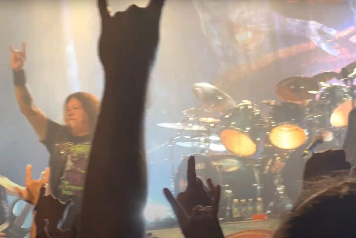 Regardez l&rsquo;intégralité du concert de Testament à Albuquerque avec Dave Lombardo à la batterie