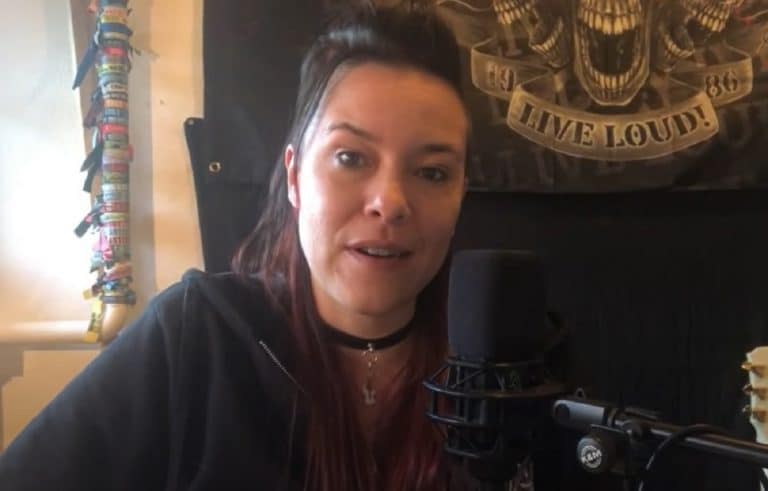 Jen Majura sur son départ d’Evanescence : “Ce n’était pas ma décision”