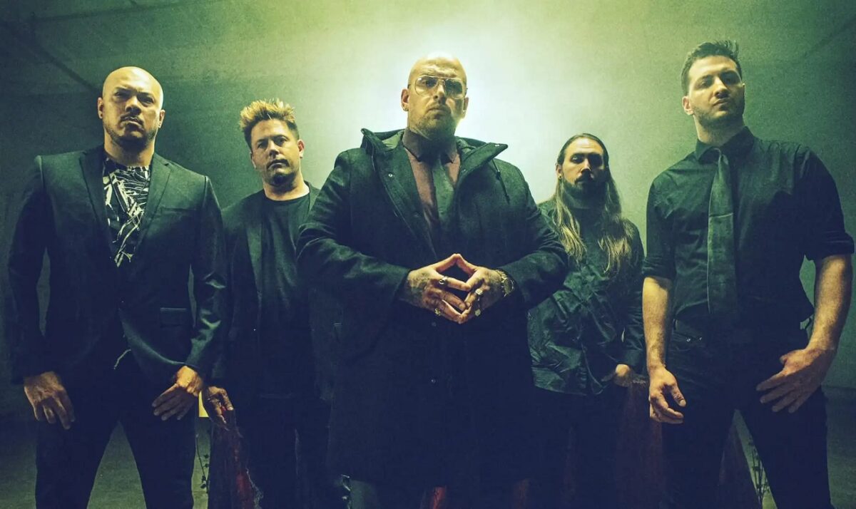 Le guitariste originel de Bad Wolves, Max Karon, est de retour dans le groupe