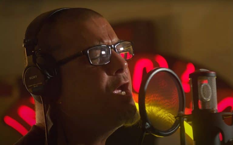 Regardez Phil Anselmo, Gary Holt et d’autres reprendre Ace Of Spades de Motörhead !