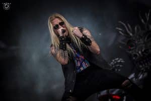 DragonForce annonce son nouvel album, Warp Speed Warriors, et sort un single rendant hommage à Zelda