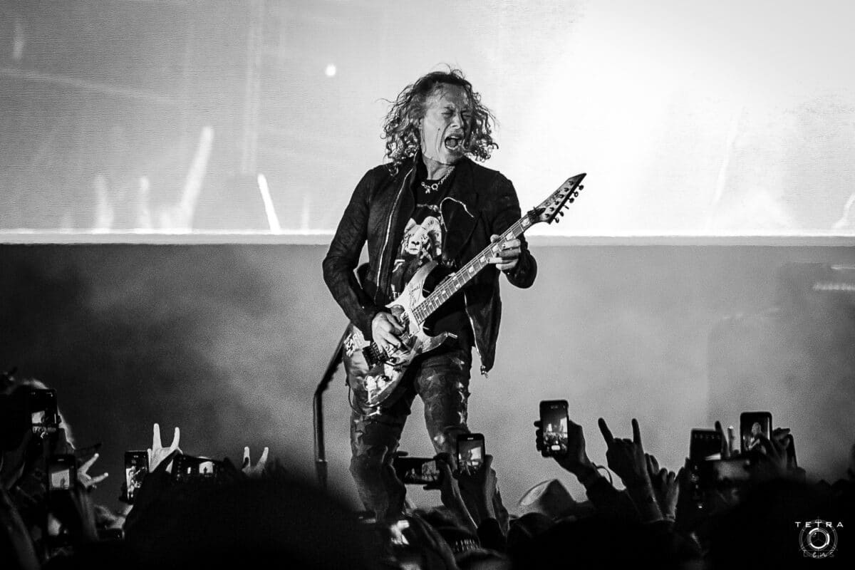 Pourquoi Metallica met-il autant de temps entre deux albums ? Kirk Hammett répond