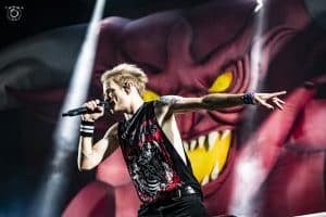 Deryck Whibley, de Sum 41, célèbre 10 ans de sobriété