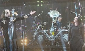 Regardez Korn jouer Freak On A Leash avec Amy Lee d’Evanescence sur scène