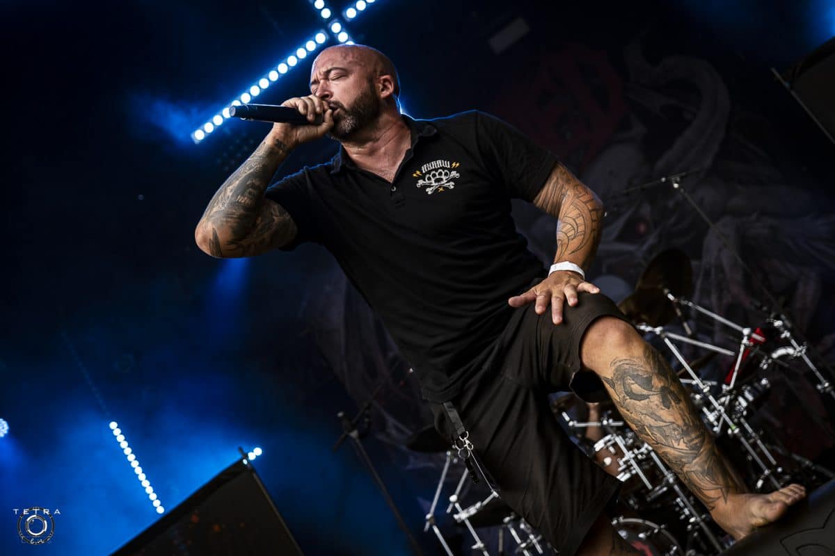 “Il n’a que 22 ans” : Benighted recrute Matthias Biechler et sort un nouveau single explosif