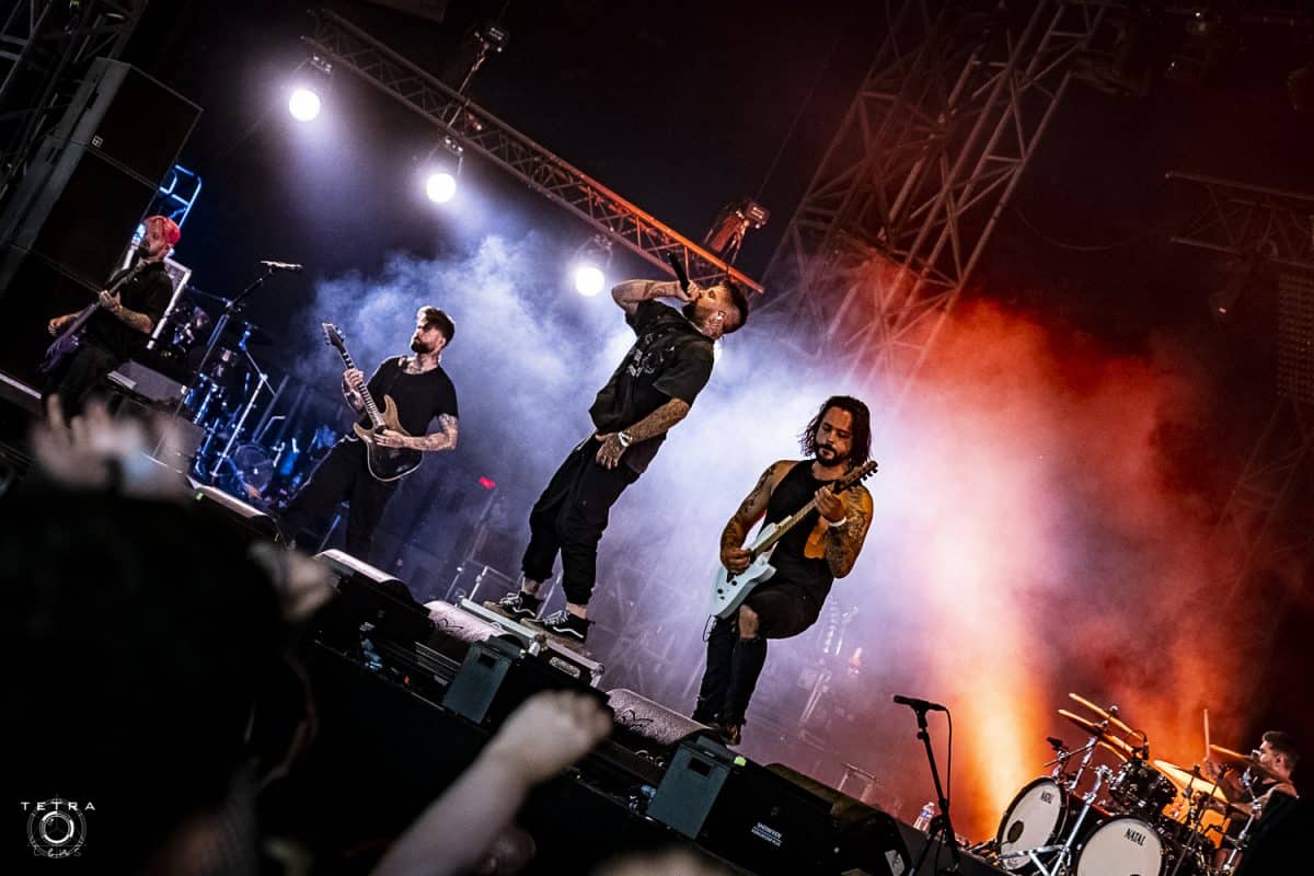 Bury Tomorrow annonce son nouvel album, The Seventh Sun, et publie une chanson brutale, Abandon Us