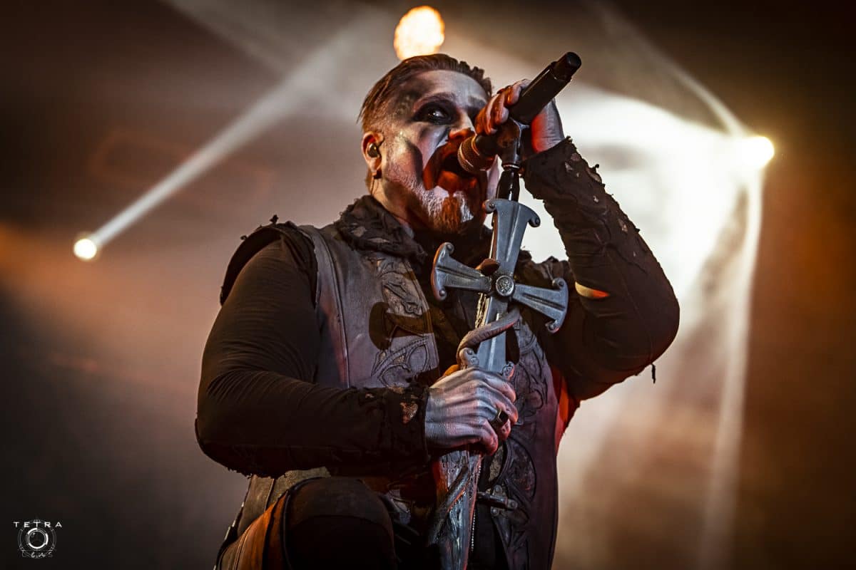 Powerwolf annonce sa plus grande tournée européenne en tête d’affiche pour 2024 (avec des concerts en France, en Belgique et en Suisse)