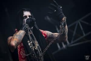 Seth diffuse l’intégralité de son album La France des Maudits, avant sa sortie le jour de la fête nationale