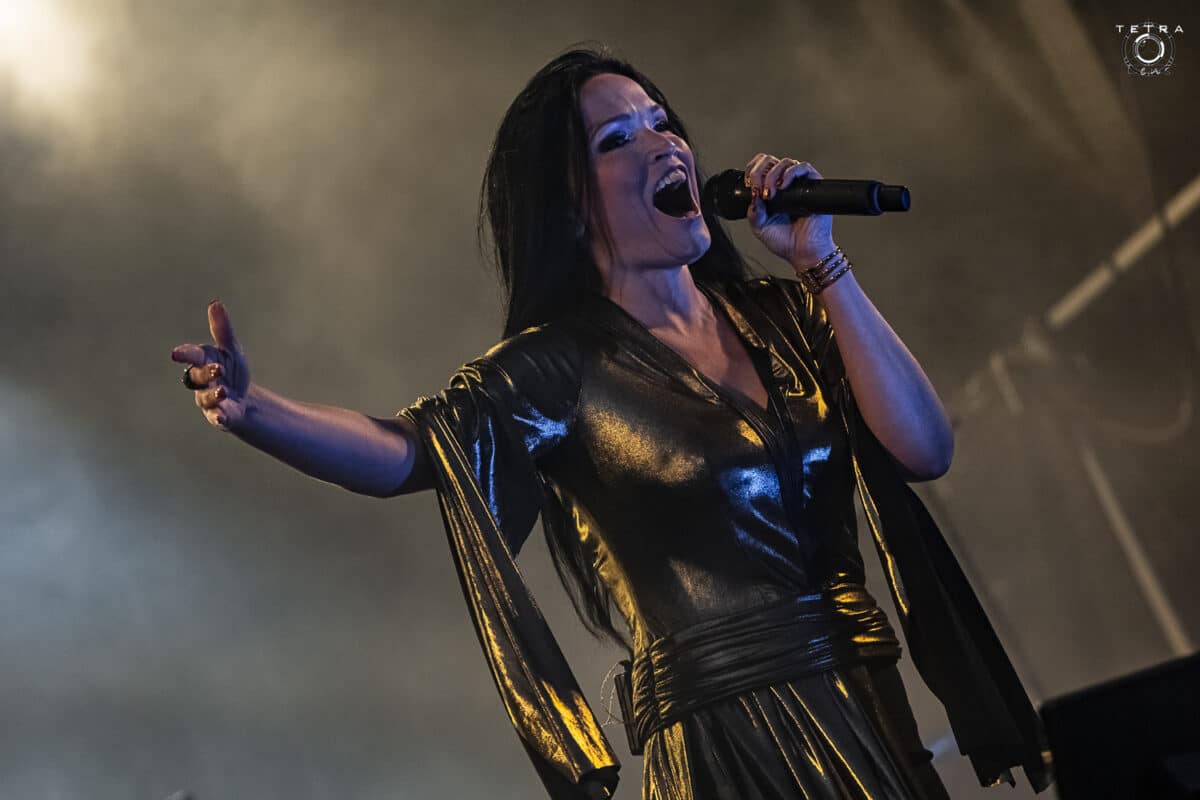 « Nous avons fait de la bonne musique, mais nous n&rsquo;étions pas heureux » : Tarja Turunen évoque sans amertume son passé avec Nightwish