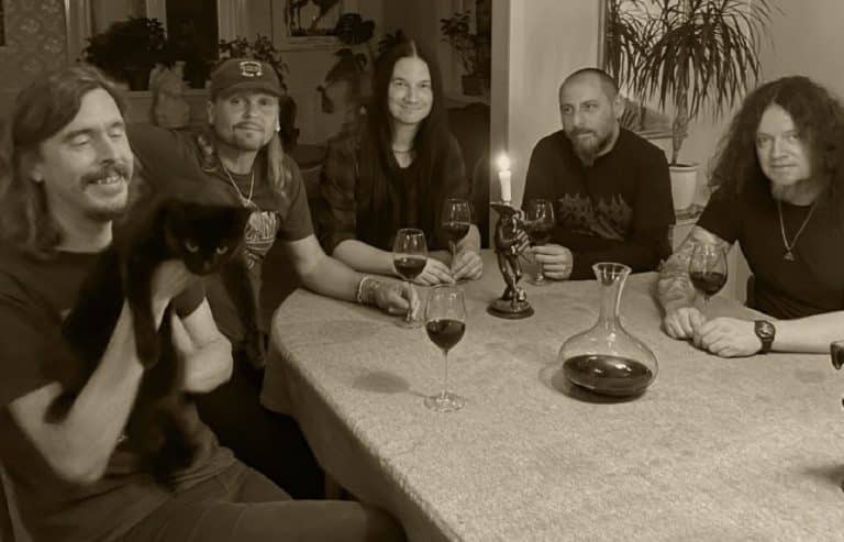 Opeth annonce le successeur de son ancien batteur… et il s’agit de Waltteri Väyrynen (ex-Paradise Lost)