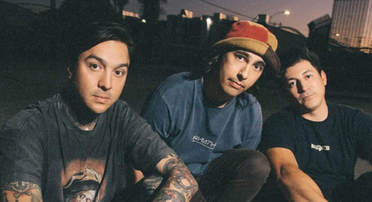 Pierce The Veil sort une nouvelle chanson, Pass The Nirvana : « Ça parle des traumatismes que la jeunesse a endurés ces dernières années »