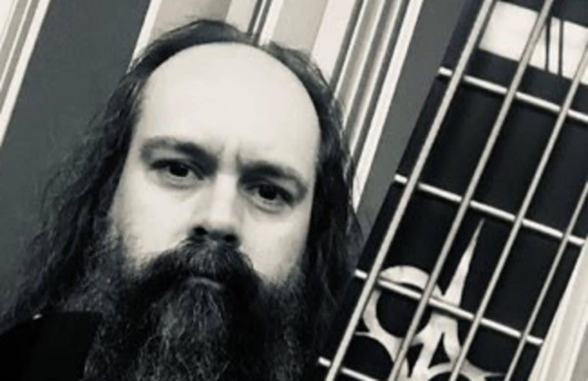 Evergrey : Solar Guitars annonce une basse signature pour Johan Niemann