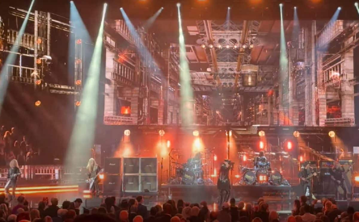 Judas Priest a organisé une réunion musclée avec ses anciens membres au Rock Hall ; des vidéos sont disponibles