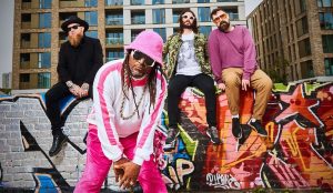 Skindred annonce son nouvel album, Smile, et sort le single Gimme That Boom
