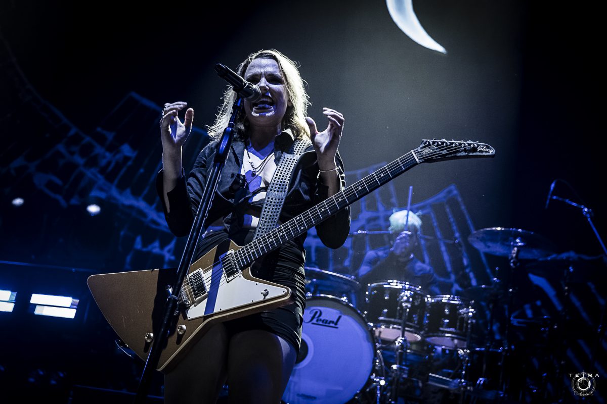 Lzzy Hale, de Halestorm, refuse de rejoindre Skid Row à plein temps, mais espère jouer à nouveau avec eux un jour