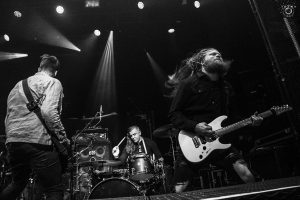 Imminence : Peter Hanström quitte le groupe après 14 ans derrière les fûts