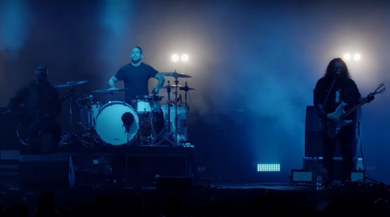 Regardez les Français de Hangman’s Chair tout déchirer au Hellfest 2022