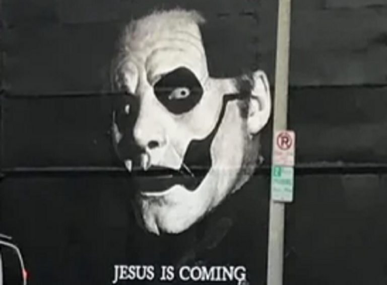 Ghost dit que “Jésus arrive”