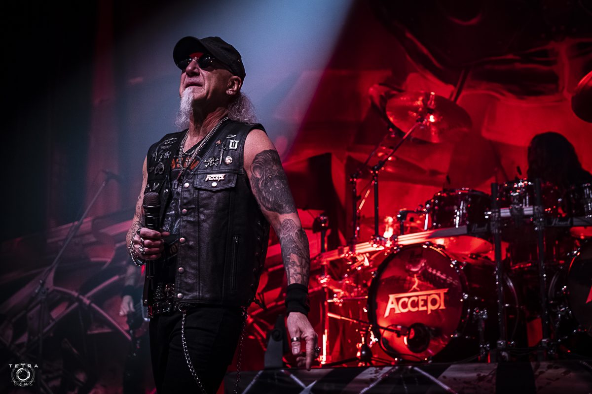Accept recrute le guitariste Joel Hoekstra (Whitesnake) pour sa prochaine tournée et les festivals européens