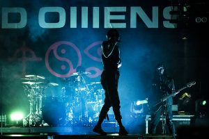 “Ressens-tu l’amour ?” : Bad Omens explore l’isolement dans sa première nouvelle chanson depuis 2022, Specter